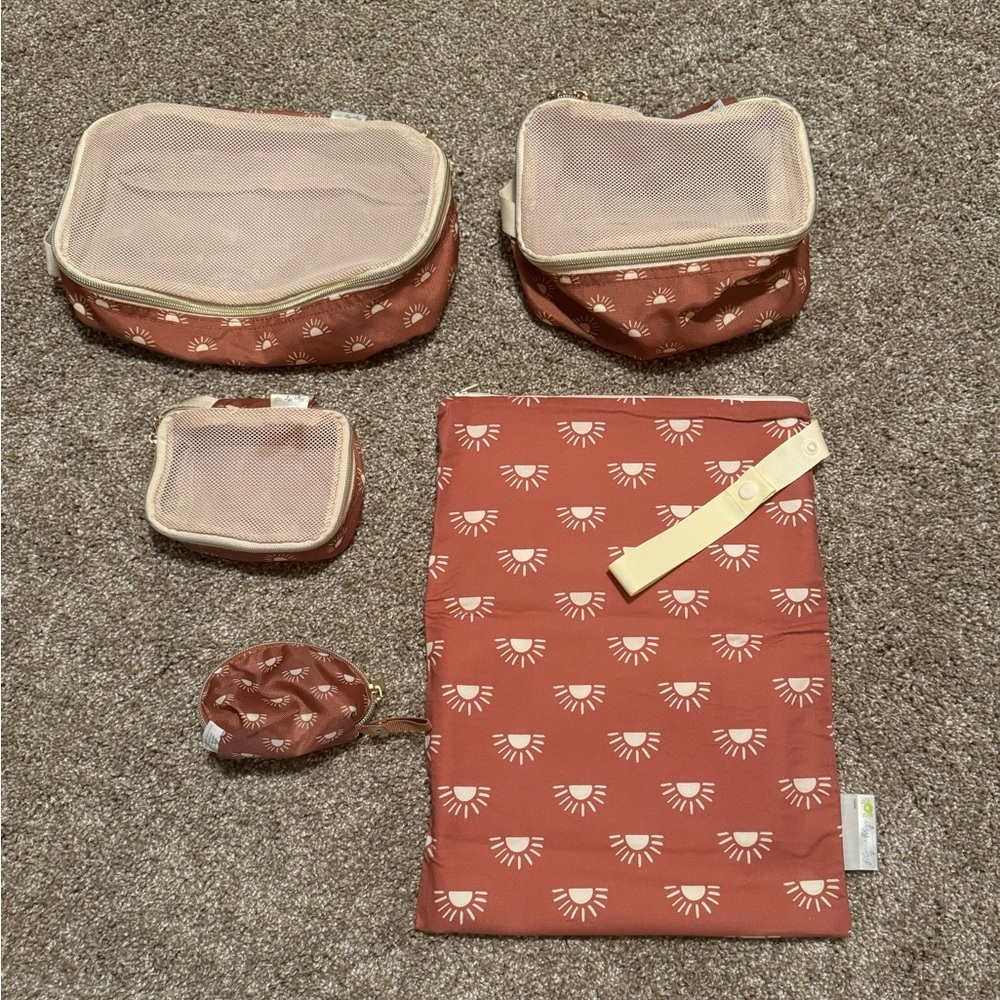 Itzy Ritzy Bundle